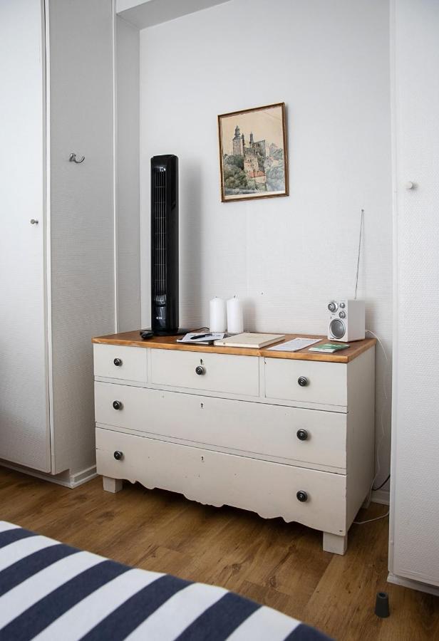 Appartement Karl-Oskars Krypin à Visby Extérieur photo