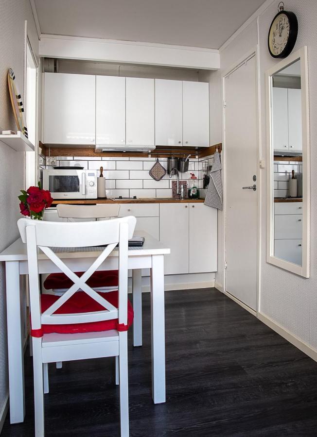 Appartement Karl-Oskars Krypin à Visby Extérieur photo