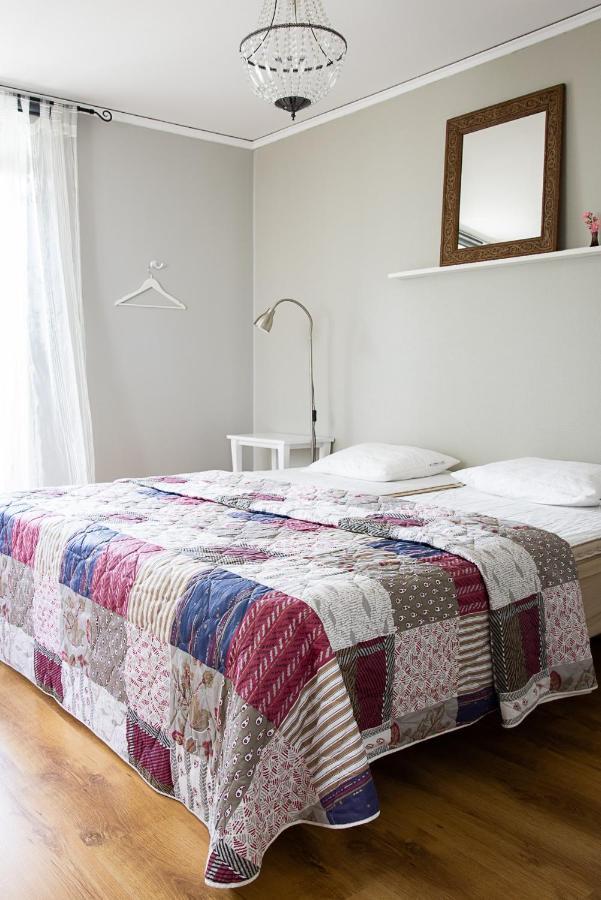 Appartement Karl-Oskars Krypin à Visby Extérieur photo