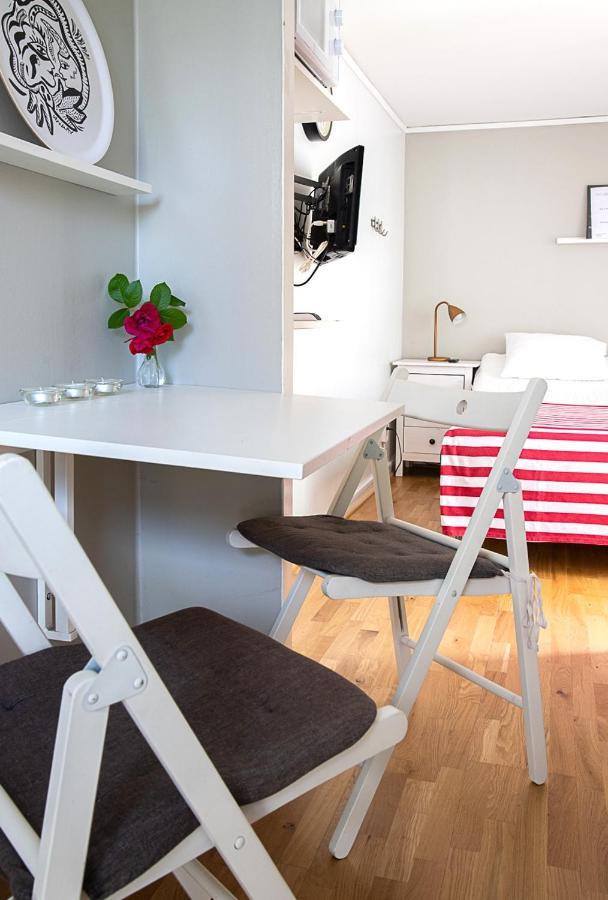 Appartement Karl-Oskars Krypin à Visby Extérieur photo