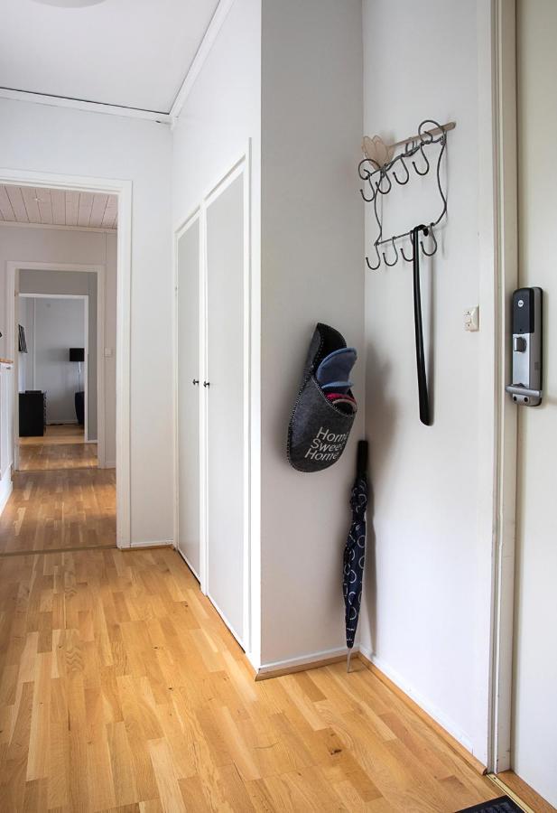 Appartement Karl-Oskars Krypin à Visby Extérieur photo