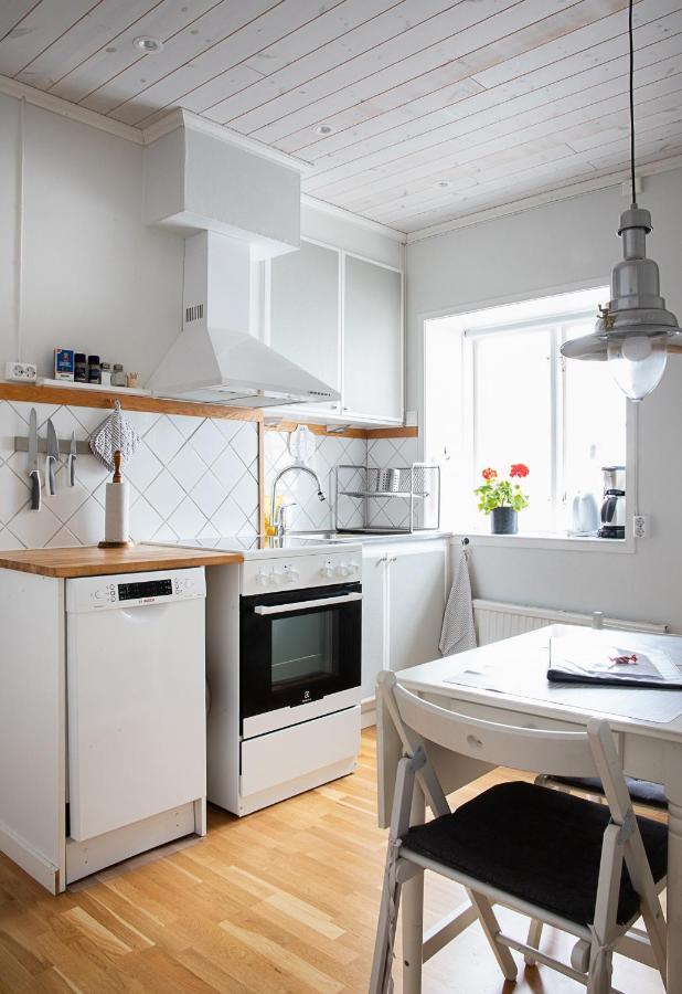 Appartement Karl-Oskars Krypin à Visby Extérieur photo
